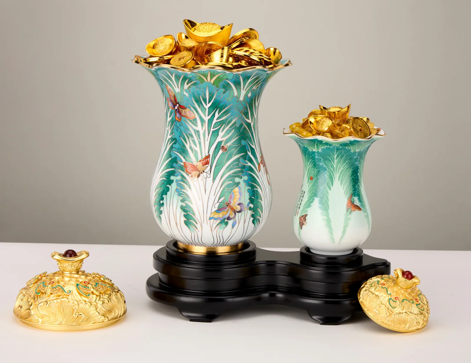 Vase of Hundred Fortunes