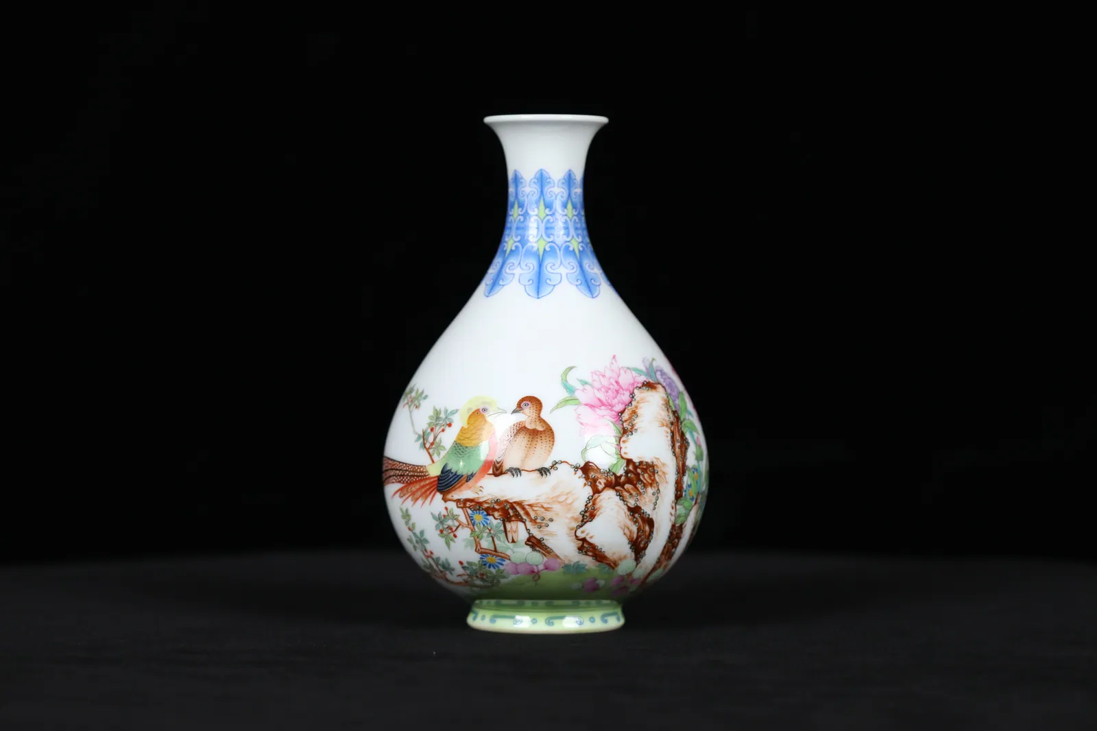 Peony and Pheasant Yuhuchun Vase