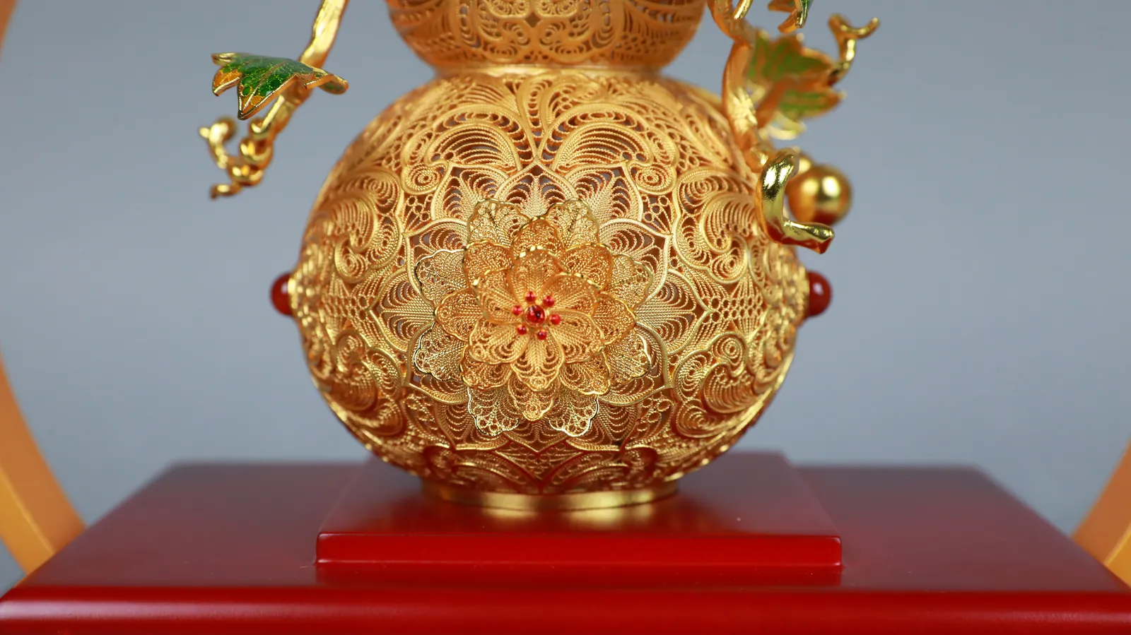 Gourd of Fortune, Openwork Filigree